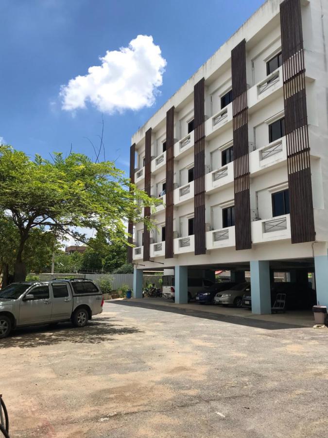 Vatchara Northgate Hotel Nakhon Sawan Eksteriør billede