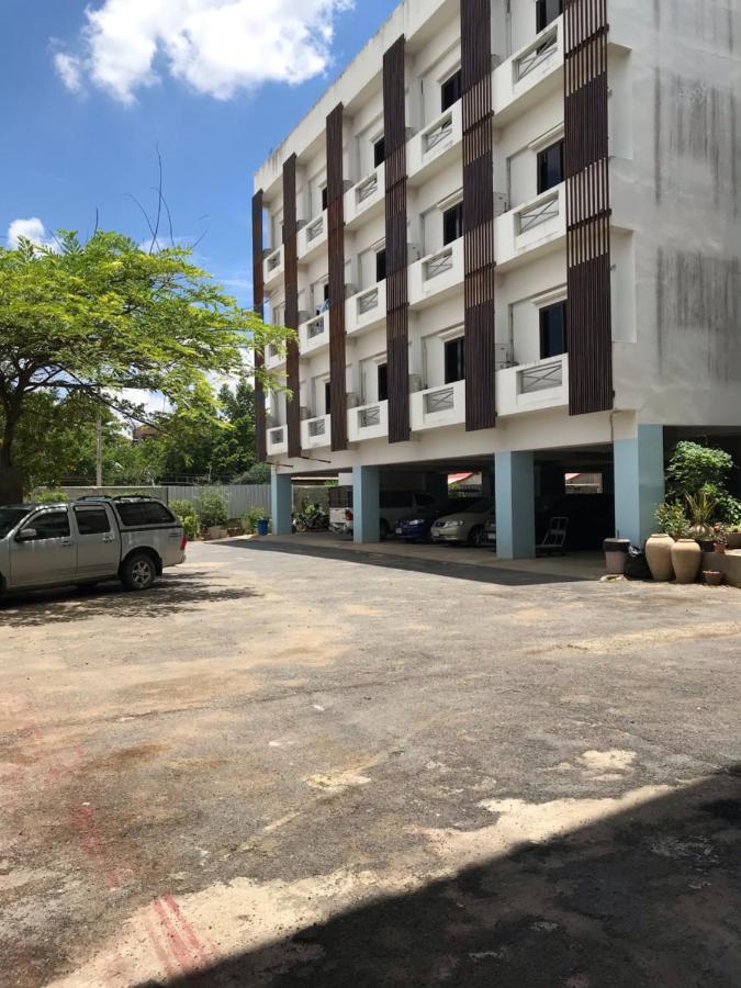 Vatchara Northgate Hotel Nakhon Sawan Eksteriør billede