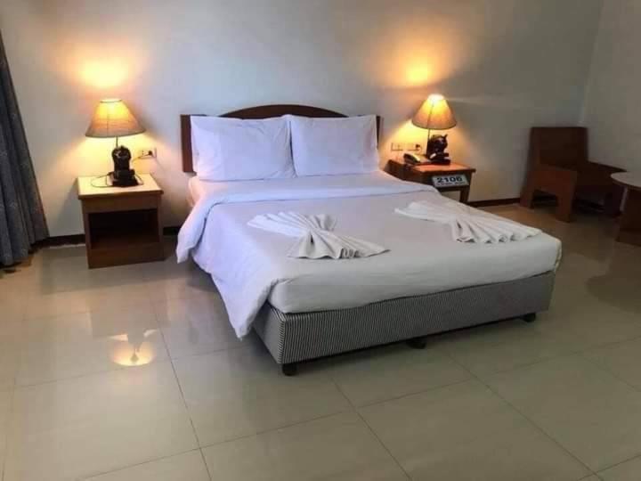 Vatchara Northgate Hotel Nakhon Sawan Eksteriør billede