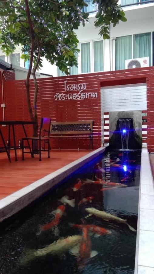 Vatchara Northgate Hotel Nakhon Sawan Eksteriør billede